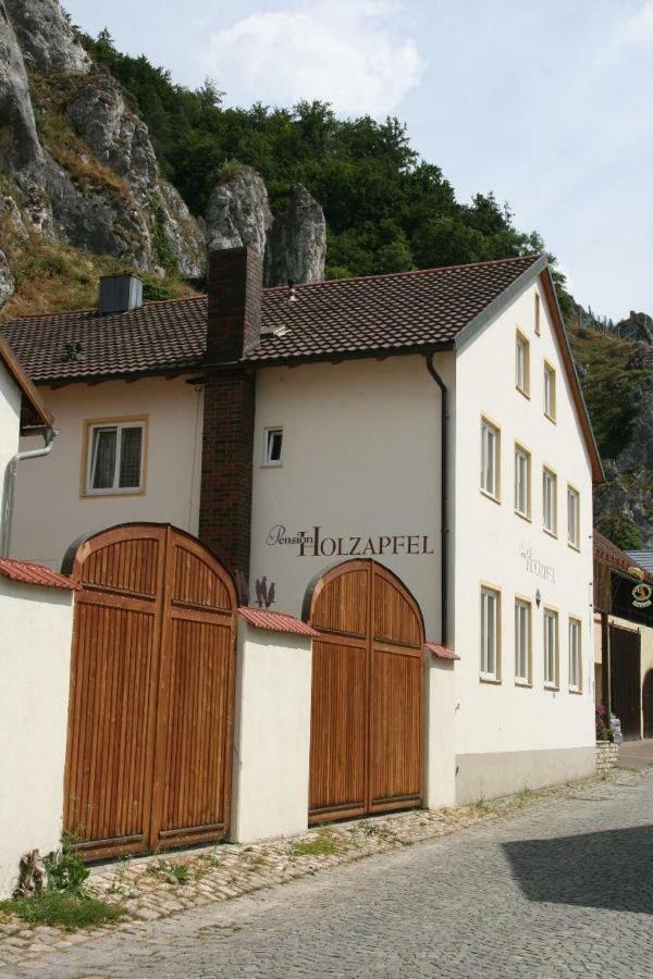 Pension Holzapfel เอสซิง ภายนอก รูปภาพ